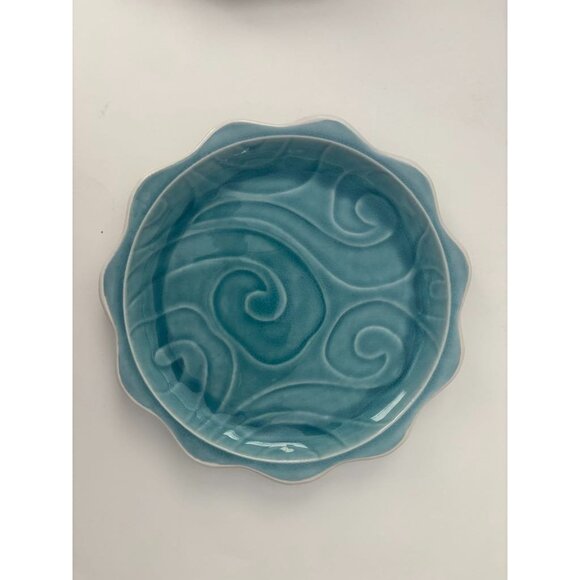 Pier 1 Tidal Blue Salad Plates 8 3/4" Blue Discontinued Scalloped 2008 Set of 2 - Picture 2 of 6
